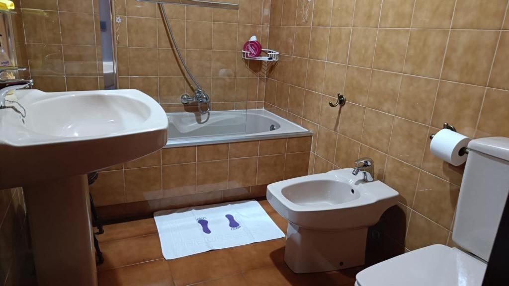 Apartamento Plaza Oeste Muxia Luaran gambar